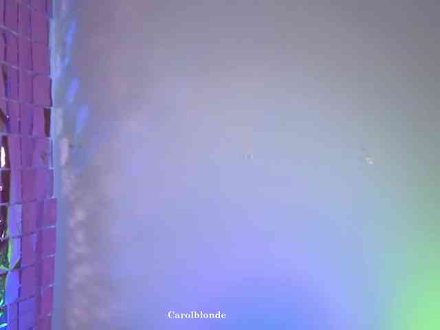 Carolblonde webcam