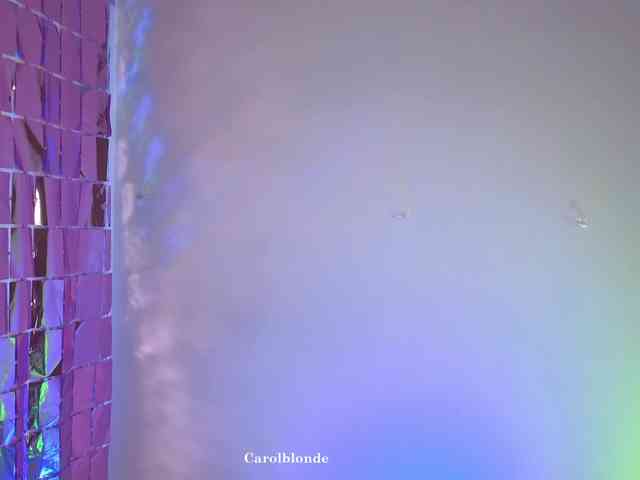 Carolblonde webcam