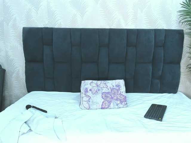 ArianaDiosa webcam