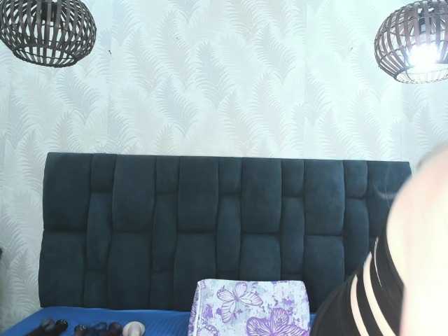 ArianaDiosa webcam