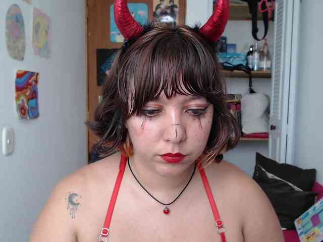 NanaBela webcam