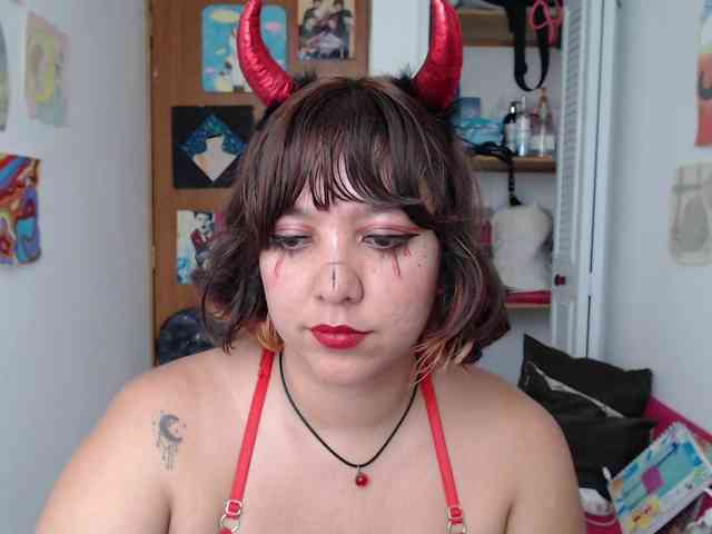 NanaBela webcam