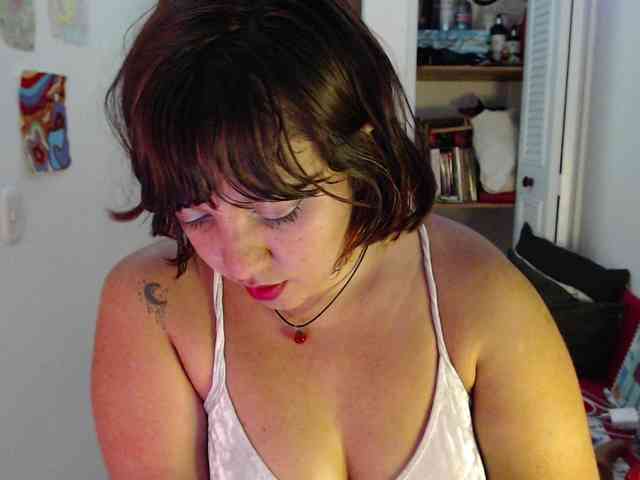 NanaBela webcam