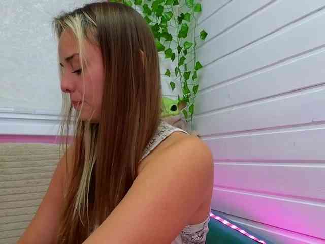 misss-vikki webcam