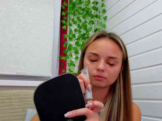 misss-vikki webcam