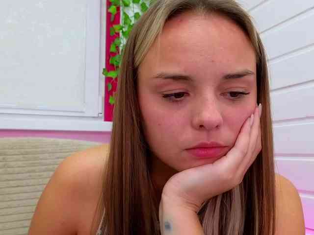 misss-vikki webcam