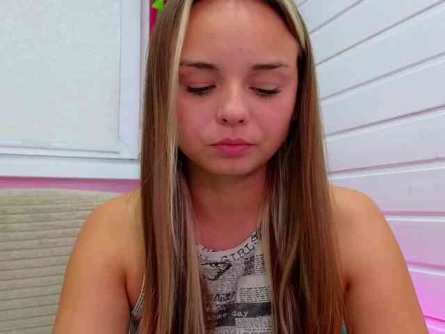 misss-vikki webcam