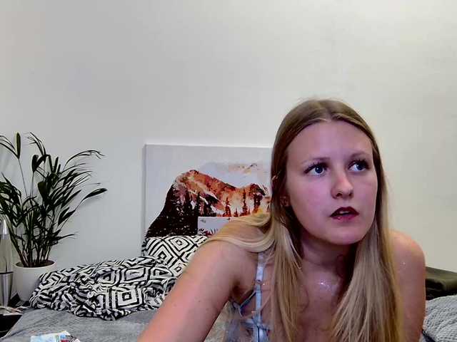 MILEY_GREY webcam