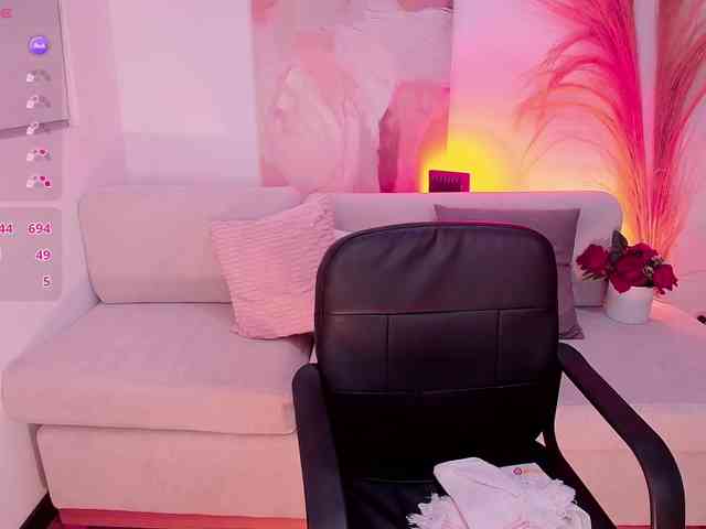 VictoriaLeia webcam
