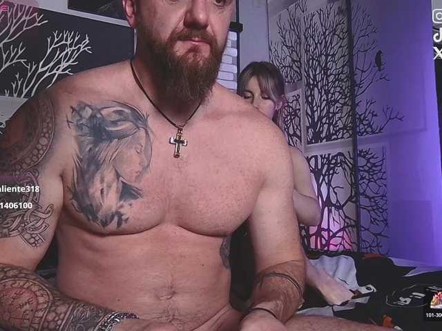 Entra en el chat con el modelo NIKI7377 NIKI7377