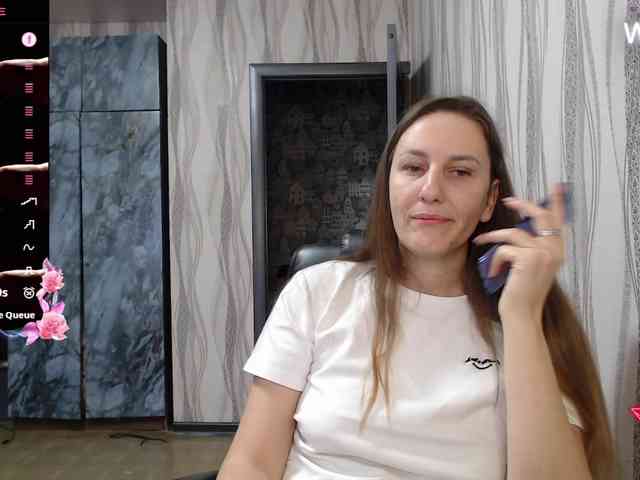 MilayaZhenya webcam