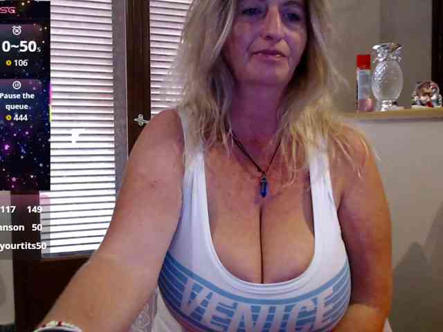 JennaDeluxe webcam