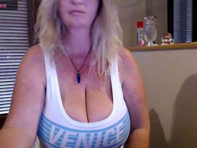 JennaDeluxe webcam