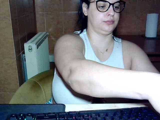 MoniqQuuen webcam