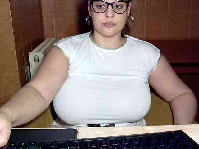 MoniqQuuen webcam