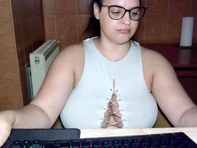 MoniqQuuen webcam