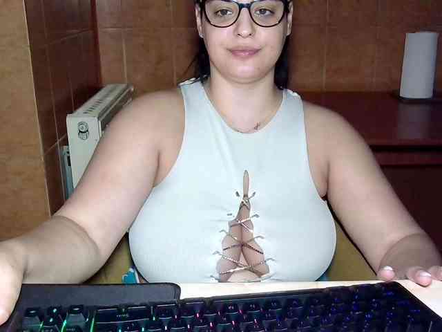 MoniqQuuen webcam