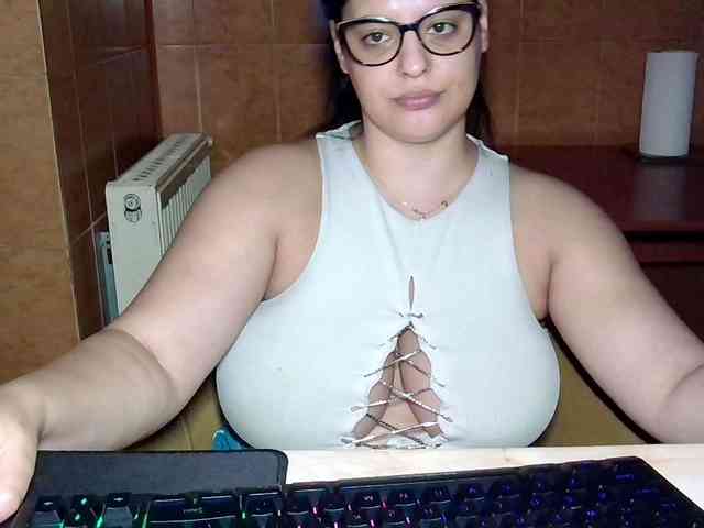 MoniqQuuen webcam