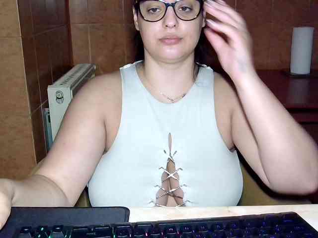 MoniqQuuen webcam