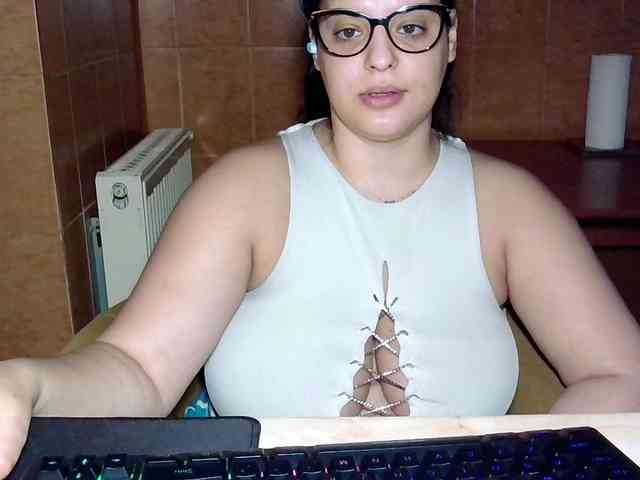 MoniqQuuen webcam