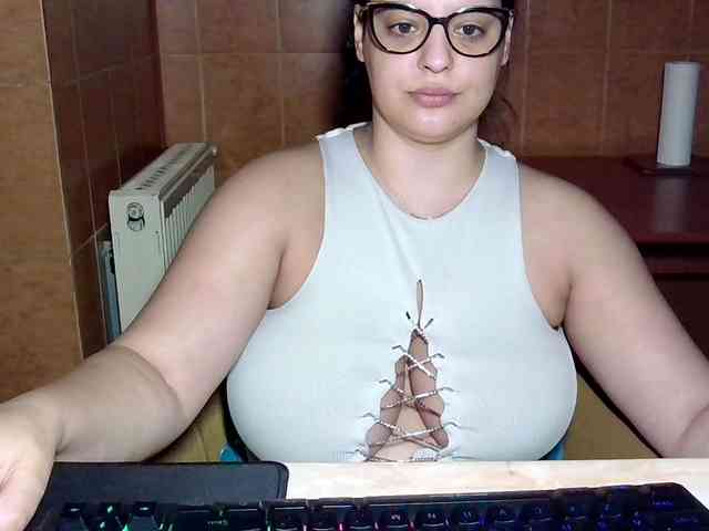 MoniqQuuen webcam