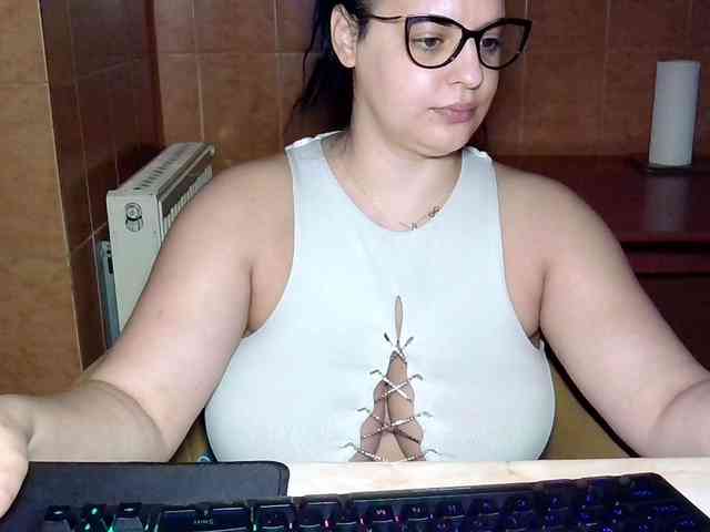 MoniqQuuen webcam
