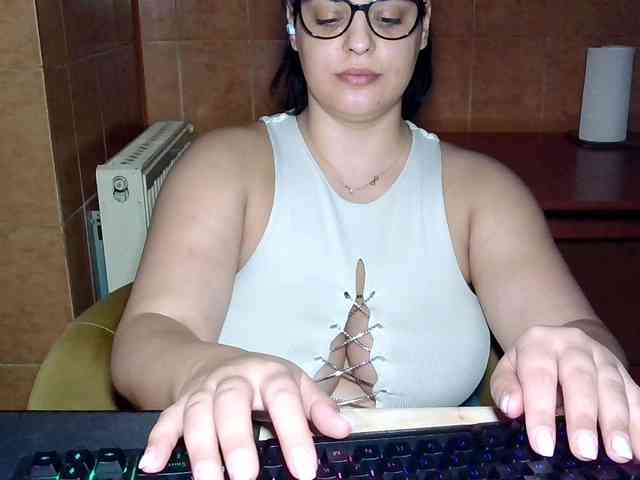 MoniqQuuen webcam