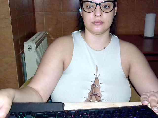 MoniqQuuen webcam