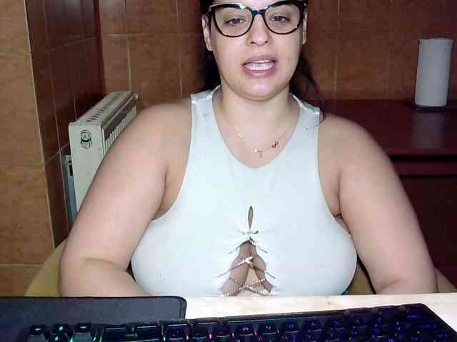 MoniqQuuen webcam