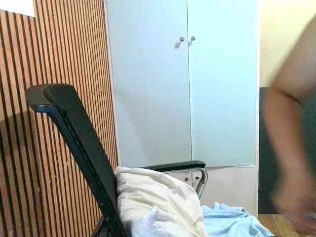 soffia-mae webcam