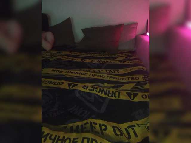 Entra en el chat con el modelo barbie_boy barbie_boy