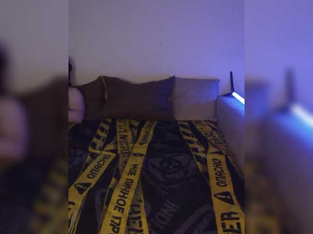 Entra en el chat con el modelo barbie_boy barbie_boy