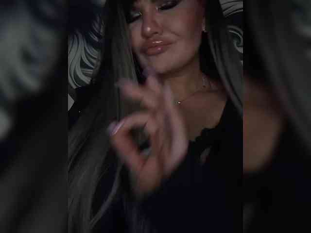 Brunetochkaaa webcam