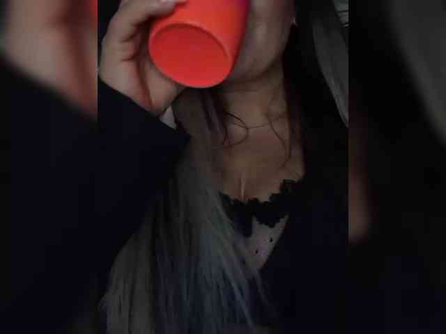 Brunetochkaaa webcam