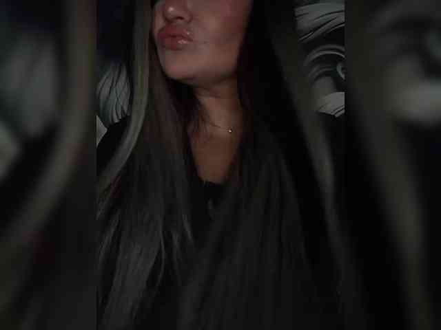 Brunetochkaaa webcam