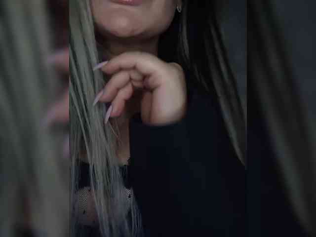 Brunetochkaaa webcam