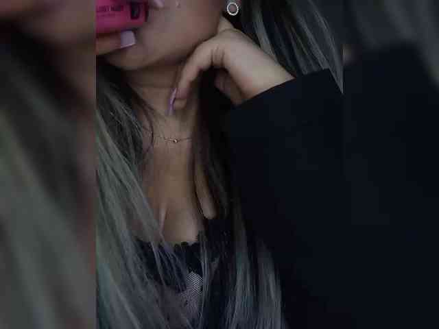 Brunetochkaaa webcam