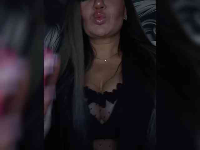 Brunetochkaaa webcam