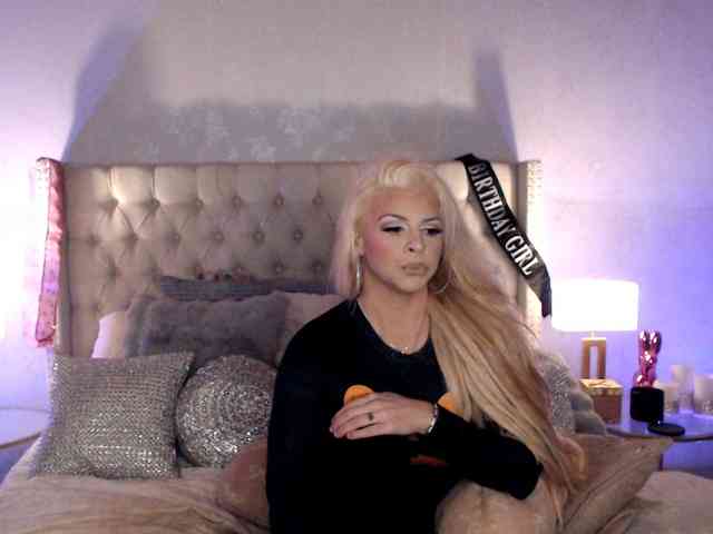 GwenTaylor webcam