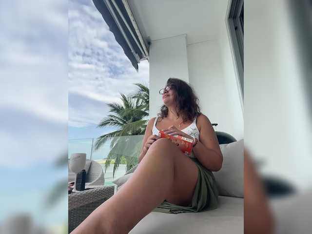 AminaCharm Live Cam on BongaCams