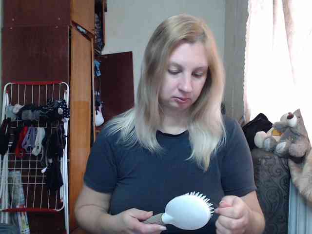 BustyBlondy webcam
