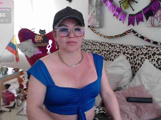 Myrnasexxx webcam