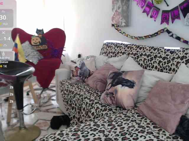 Myrnasexxx webcam