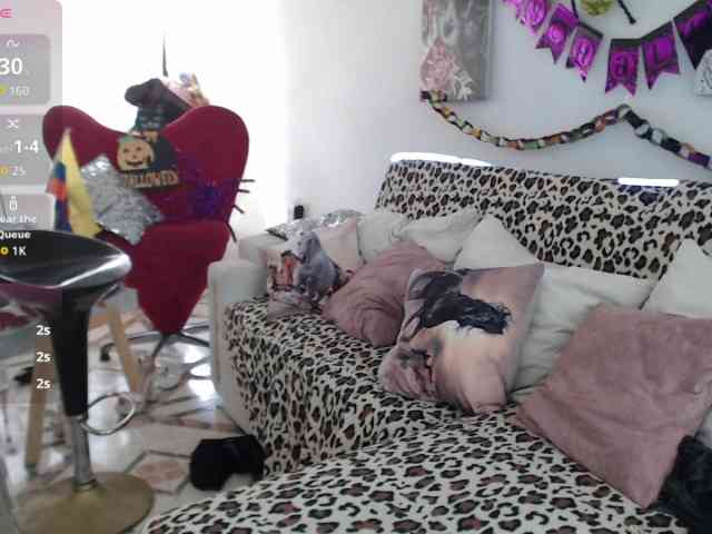 Myrnasexxx webcam