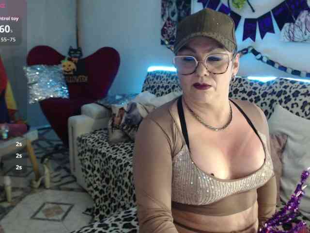 Myrnasexxx webcam