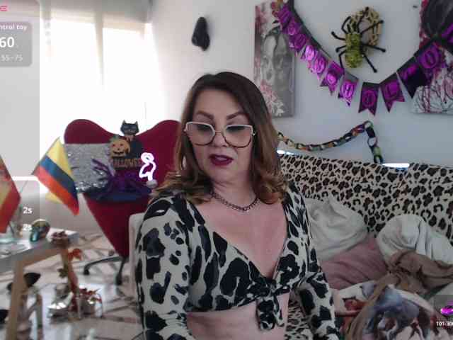 Myrnasexxx webcam