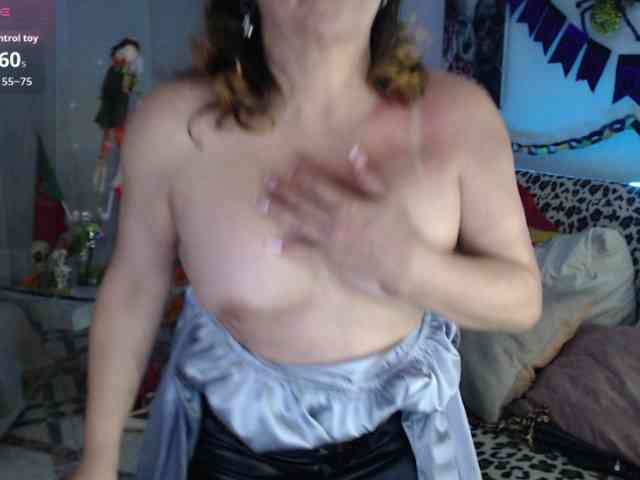 Myrnasexxx webcam