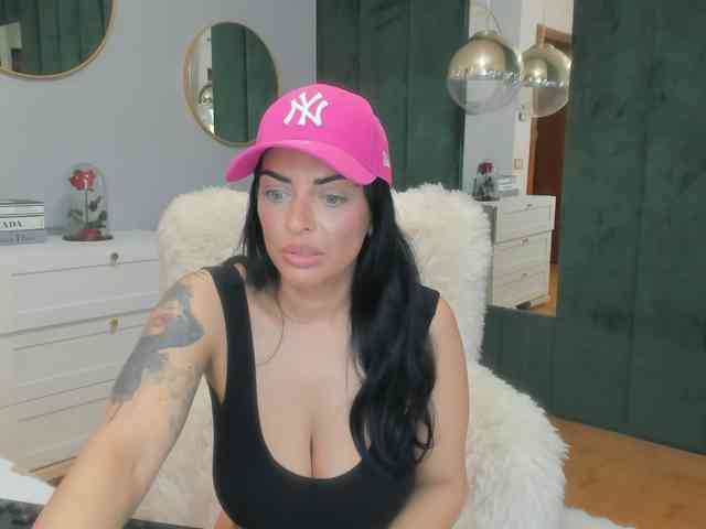 ElisaBaxter webcam