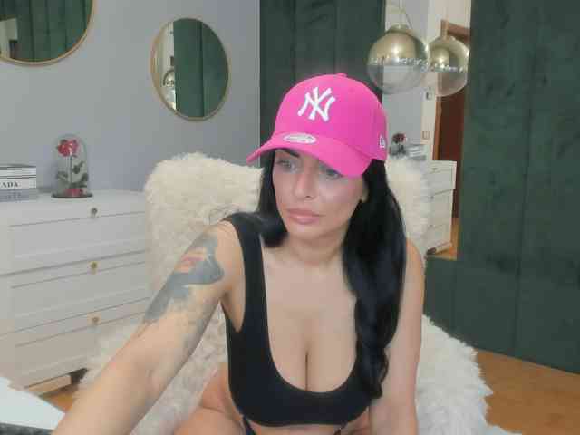 ElisaBaxter webcam