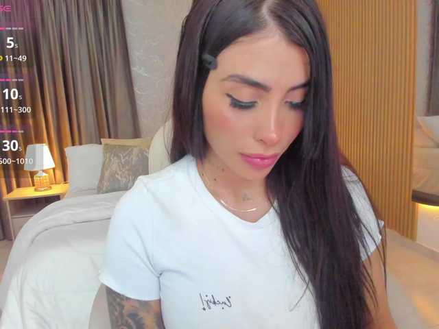 sarah-stonne Live Cam on BongaCams